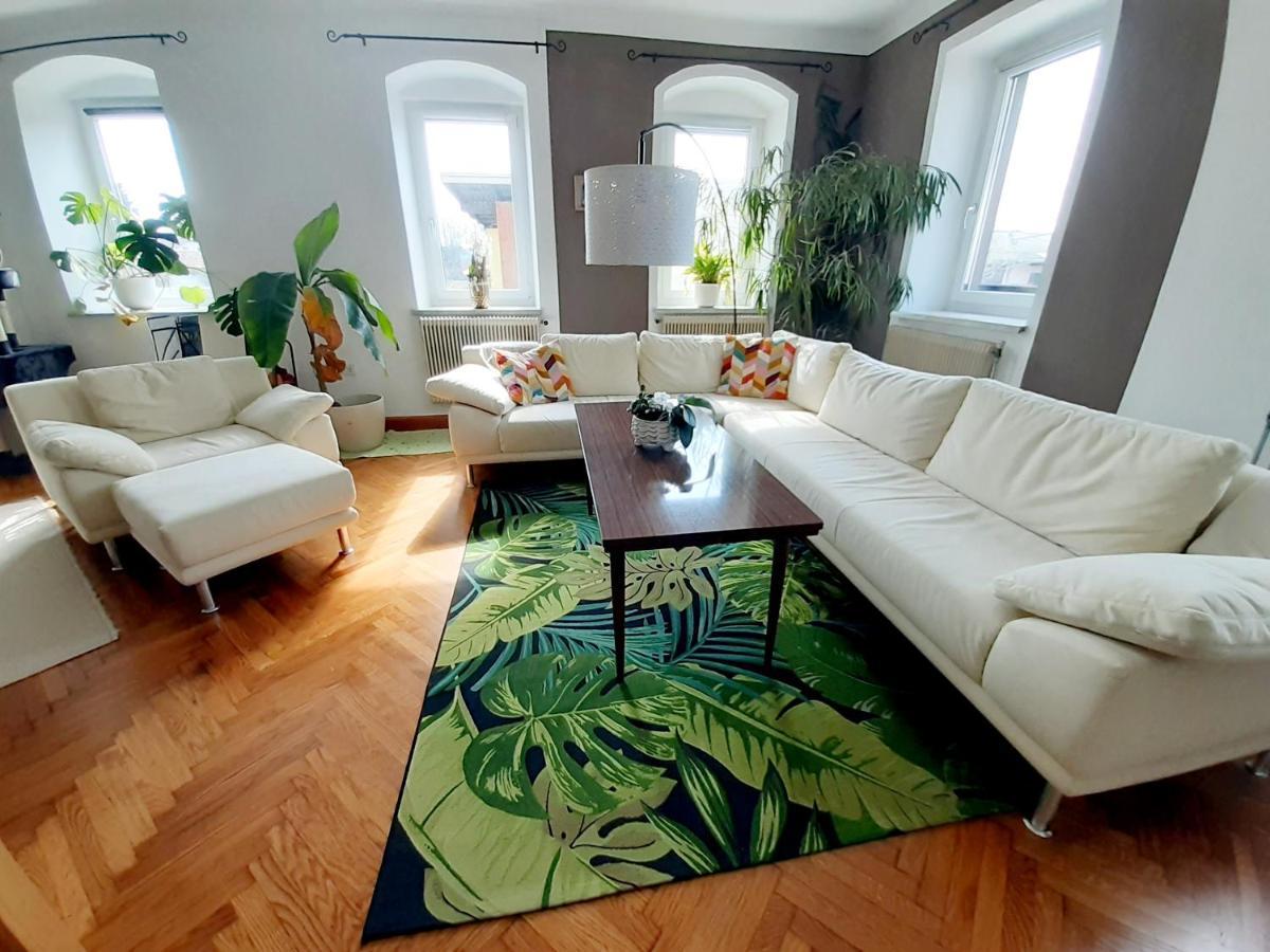 Schoene Altbauwohnung Auf Dem Land Kallham Luaran gambar