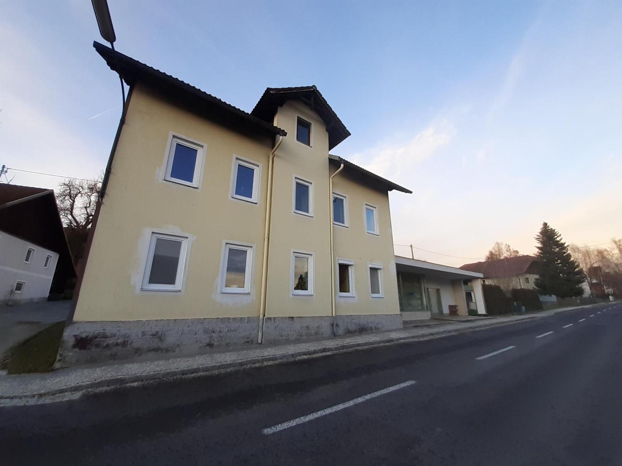 Schoene Altbauwohnung Auf Dem Land Kallham Luaran gambar
